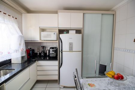 Casa à venda com 165m², 3 quartos e 2 vagasCozinha