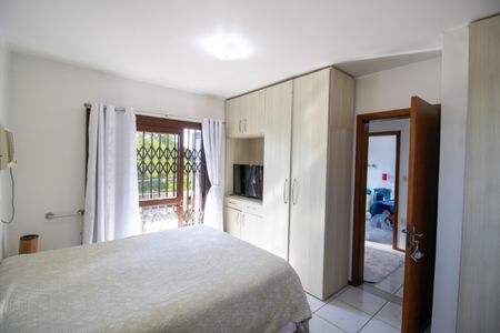 Casa à venda com 165m², 3 quartos e 2 vagasSuíte