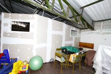 Casa à venda com 600m², 1 quarto e 3 vagasCobertura