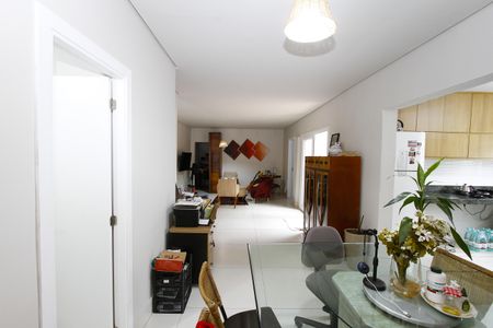 Casa à venda com 600m², 1 quarto e 3 vagasSala