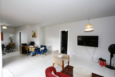 Casa à venda com 600m², 1 quarto e 3 vagasSala