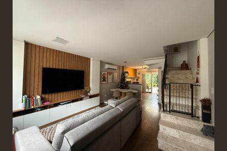 Casa à venda com 3 quartos, 133m² em Bosque da Saúde, São Paulo