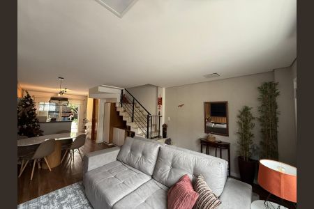 Casa à venda com 3 quartos, 133m² em Bosque da Saúde, São Paulo