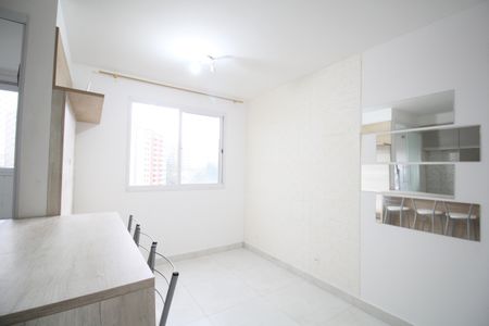 Sala de apartamento para alugar com 2 quartos, 40m² em Jardim Parque Morumbi, São Paulo