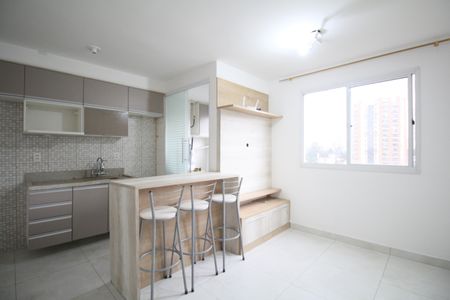 Sala de apartamento para alugar com 2 quartos, 40m² em Jardim Parque Morumbi, São Paulo