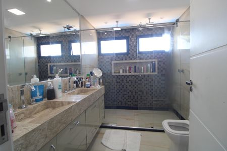 Casa para alugar com 4 quartos, 393m² em Interlagos, São Paulo