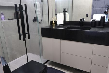 Apartamento à venda com 160m², 3 quartos e 3 vagasBanheiro da Suíte Master