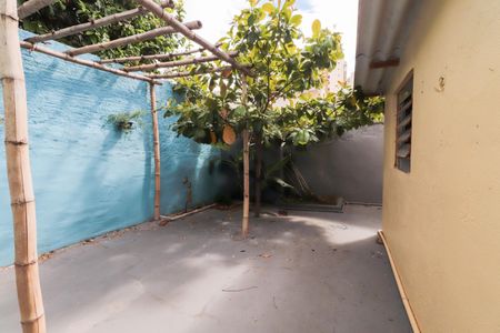 Casa à venda com 144m², 3 quartos e 2 vagas Casa à venda com 144m², 3 quartos e 2 vagasQuintal