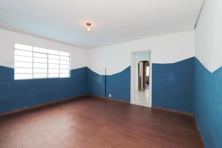 Casa à venda com 144m², 3 quartos e 2 vagas Casa à venda com 144m², 3 quartos e 2 vagasSala