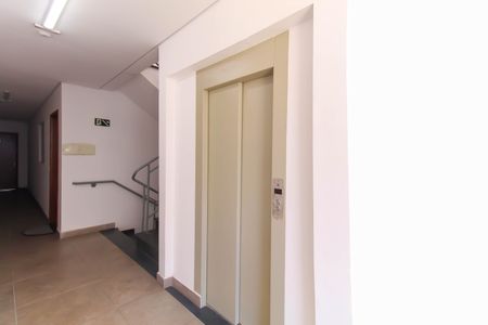 Apartamento para alugar com 45m², 2 quartos e sem vaga Apartamento para alugar com 45m², 2 quartos e sem vagaElevador