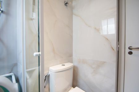 Apartamento à venda com 74m², 2 quartos e 2 vagas Apartamento à venda com 74m², 2 quartos e 2 vagasbanheiro quarto 1