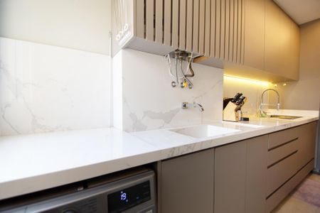 Apartamento à venda com 74m², 2 quartos e 2 vagas Apartamento à venda com 74m², 2 quartos e 2 vagaslavanderia