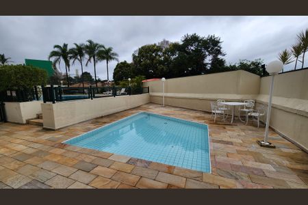 Apartamento para alugar com 112m², 3 quartos e 2 vagas Apartamento para alugar com 112m², 3 quartos e 2 vagasÁrea comum - Piscina