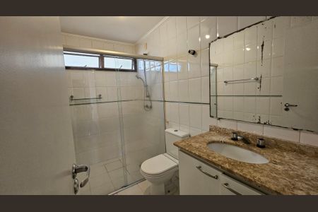 Apartamento para alugar com 112m², 3 quartos e 2 vagas Apartamento para alugar com 112m², 3 quartos e 2 vagasBanheiro da Suíte