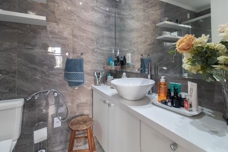 Apartamento à venda com 110m², 3 quartos e 2 vagasBanheiro da Suíte