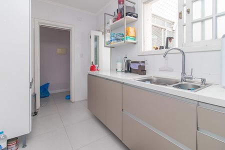 Apartamento à venda com 110m², 3 quartos e 2 vagasCozinha e Área de Serviço