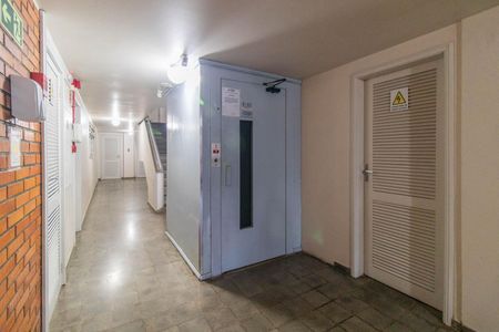 Apartamento à venda com 110m², 3 quartos e 2 vagasHall social