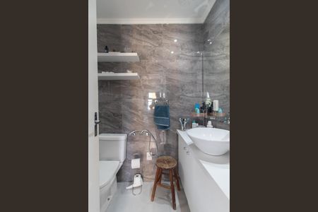 Apartamento à venda com 110m², 3 quartos e 2 vagasBanheiro da Suíte