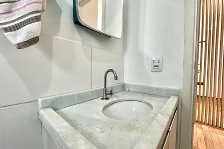 Apartamento à venda com 37m², 2 quartos e sem vaga Apartamento à venda com 37m², 2 quartos e sem vagaBanheiro