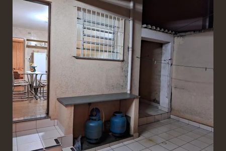 Casa à venda com 105m², 2 quartos e 2 vagas