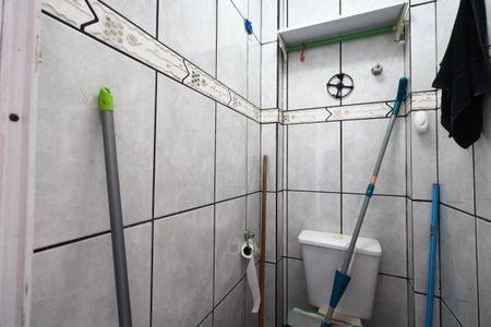 Apartamento para alugar com 72m², 2 quartos e sem vagaBanheiro de serviço