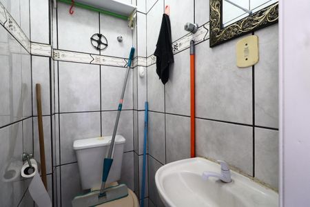 Apartamento para alugar com 72m², 2 quartos e sem vagaBanheiro de serviço