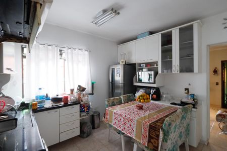 Casa para alugar com 135m², 2 quartos e 1 vaga Casa para alugar com 135m², 2 quartos e 1 vagaCozinha