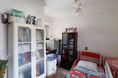 Quarto 1 de casa para alugar com 2 quartos, 135m² em Jardim Neila, São Paulo