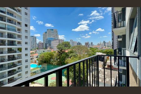 Studio à venda com 27m², 1 quarto e sem vaga Studio à venda com 27m², 1 quarto e sem vagaVaranda