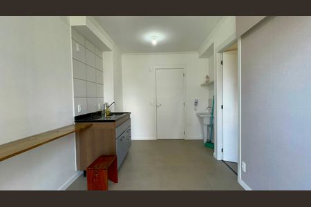 Sala de kitnet/studio para alugar com 1 quarto, 27m² em Pinheiros, São Paulo