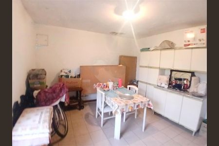 Casa à venda com 100m², 2 quartos e 2 vagas