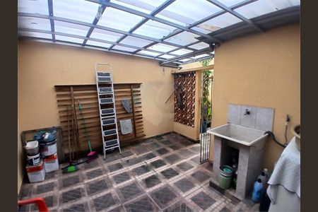 Casa à venda com 100m², 2 quartos e 2 vagas