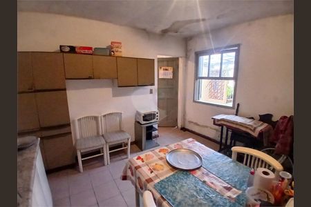 Casa à venda com 100m², 2 quartos e 2 vagas