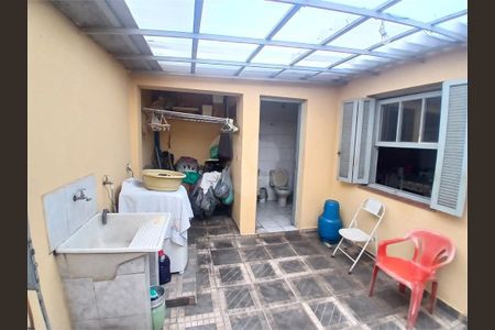 Casa à venda com 100m², 2 quartos e 2 vagas