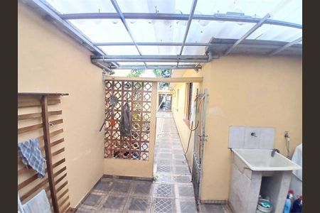 Casa à venda com 100m², 2 quartos e 2 vagas