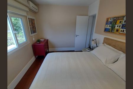 Apartamento à venda com 140m², 4 quartos e 1 vaga