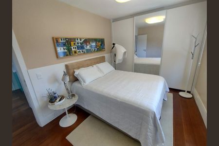 Apartamento à venda com 140m², 4 quartos e 1 vaga