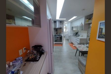 Apartamento à venda com 140m², 4 quartos e 1 vaga