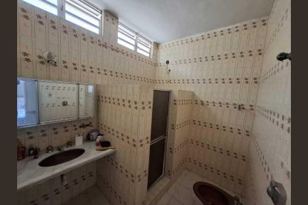 Casa à venda com 205m², 3 quartos e 2 vagas