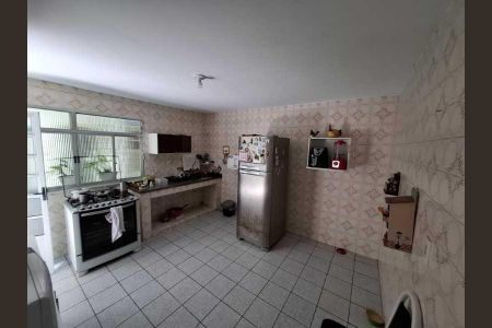 Casa à venda com 205m², 3 quartos e 2 vagas