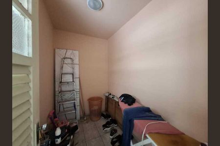 Casa à venda com 205m², 3 quartos e 2 vagas