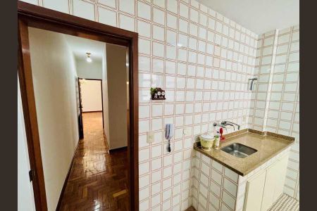 Apartamento à venda com 70m², 2 quartos e 1 vaga