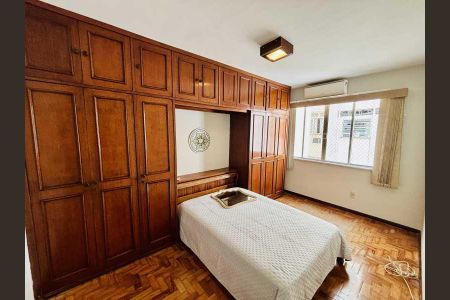 Apartamento à venda com 70m², 2 quartos e 1 vaga