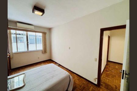 Apartamento à venda com 2 quartos, 70m² em Grajaú, Rio de Janeiro