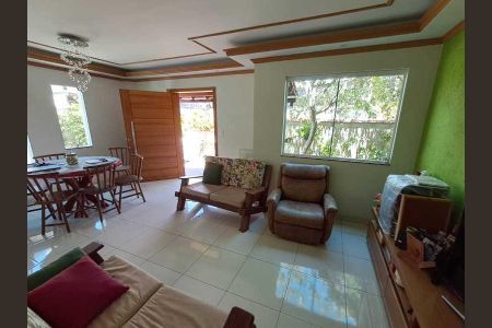 Casa à venda com 3 quartos, 204m² em Taquara, Rio de Janeiro