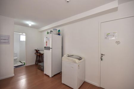 Sala de apartamento para alugar com 2 quartos, 34m² em Jardim Monte Kemel, São Paulo