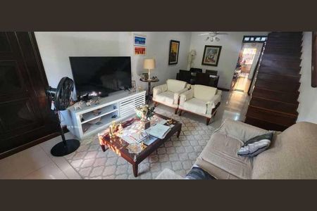 Casa à venda com 3 quartos, 204m² em Portuguesa, Rio de Janeiro