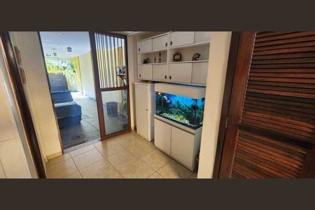 Casa à venda com 3 quartos, 204m² em Portuguesa, Rio de Janeiro