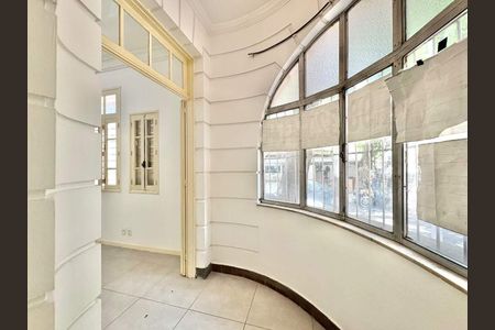 Apartamento à venda com 80m², 2 quartos e sem vaga