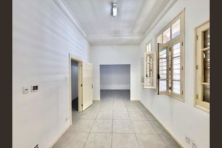 Apartamento à venda com 80m², 2 quartos e sem vaga
